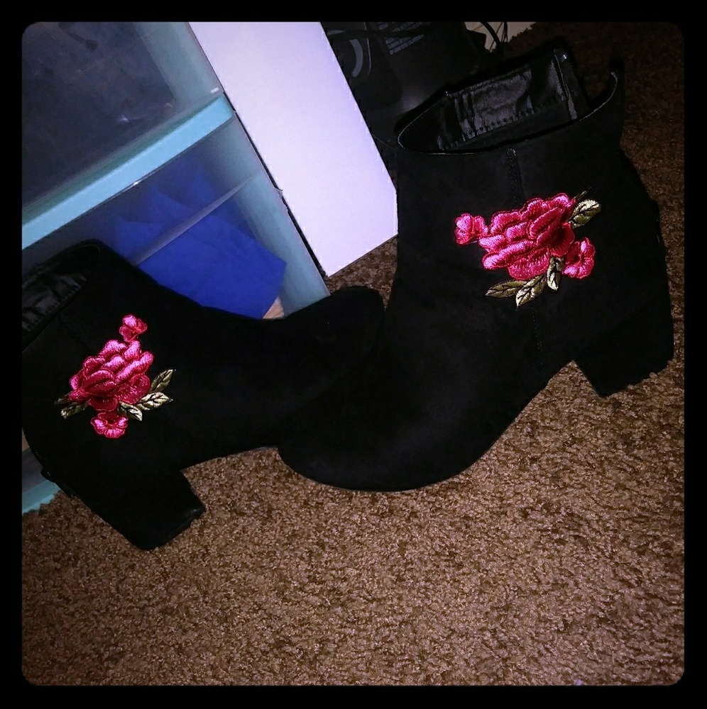 Flower boots for (women)